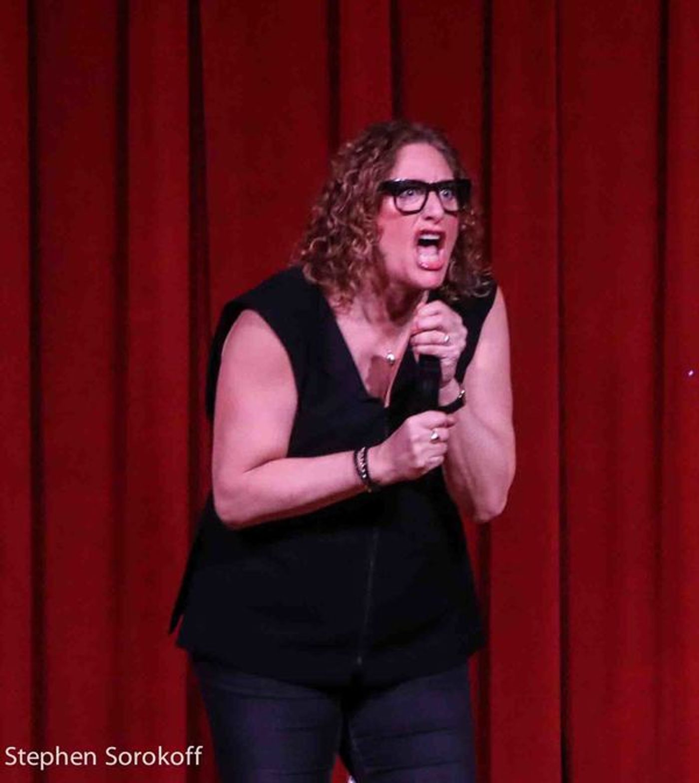 Photo Coverage: Judy Gold & Chipper Lowell - Magic and Comedy Have A Head On Collision  Image