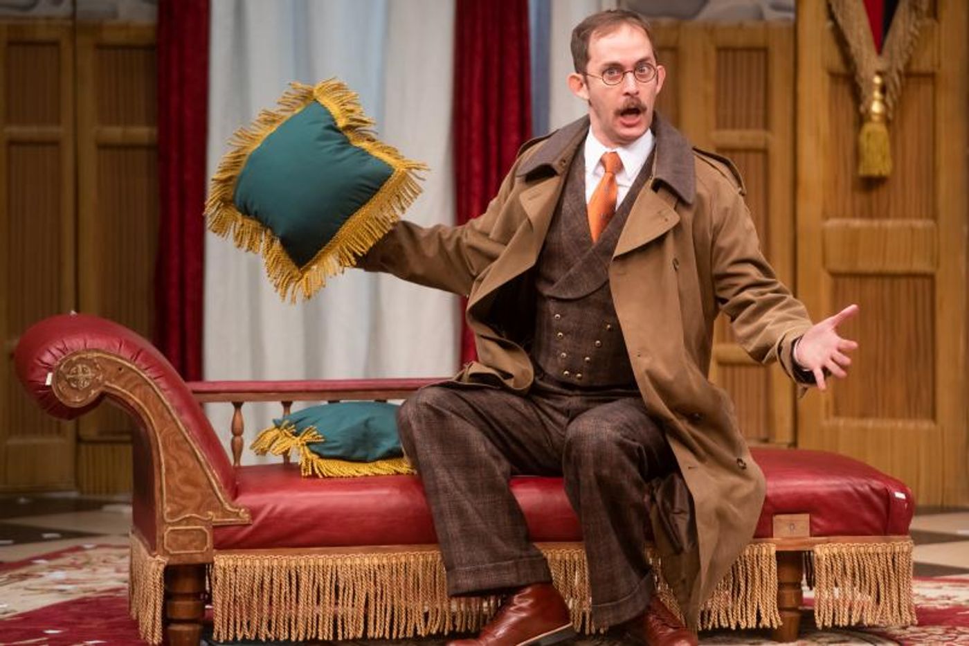 Review: THE PLAY THAT GOES WRONG is a Perfect Recipe for Hysterical Disaster  Image