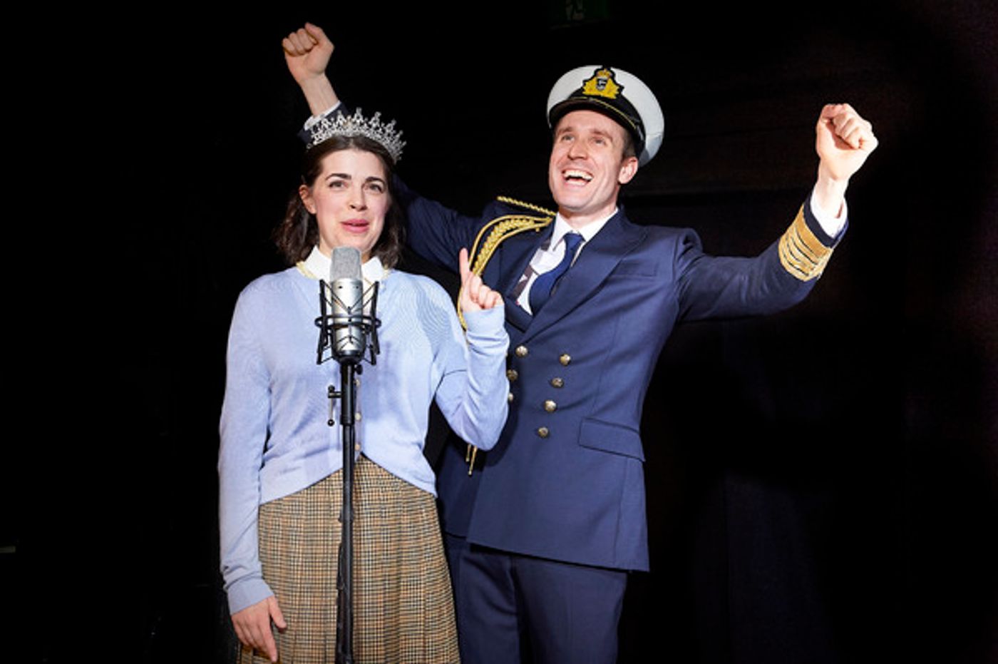 Photo Flash: First Look at THE CROWN DUAL at the King's Head Theatre  Image