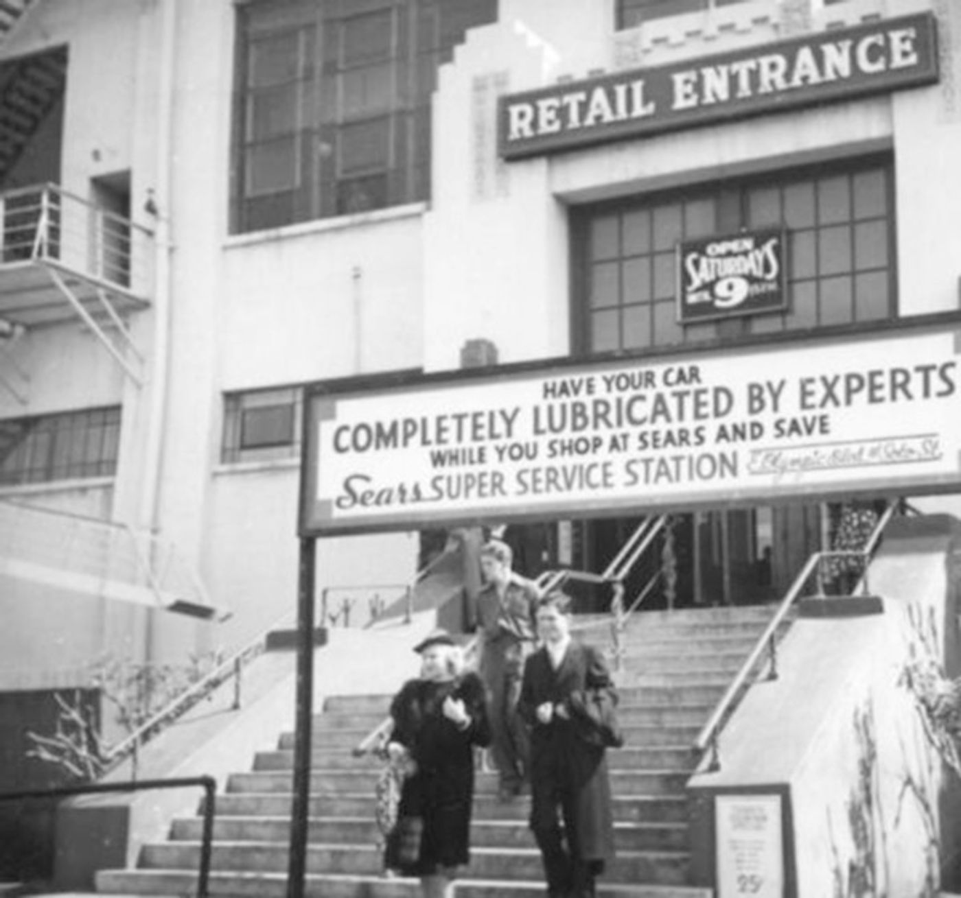 Photo Flash: First Look at Latino Theater Company's THE MOTHER OF HENRY Photo Flash: First Look at Latino Theater Company's THE MOTHER OF HENRY Image