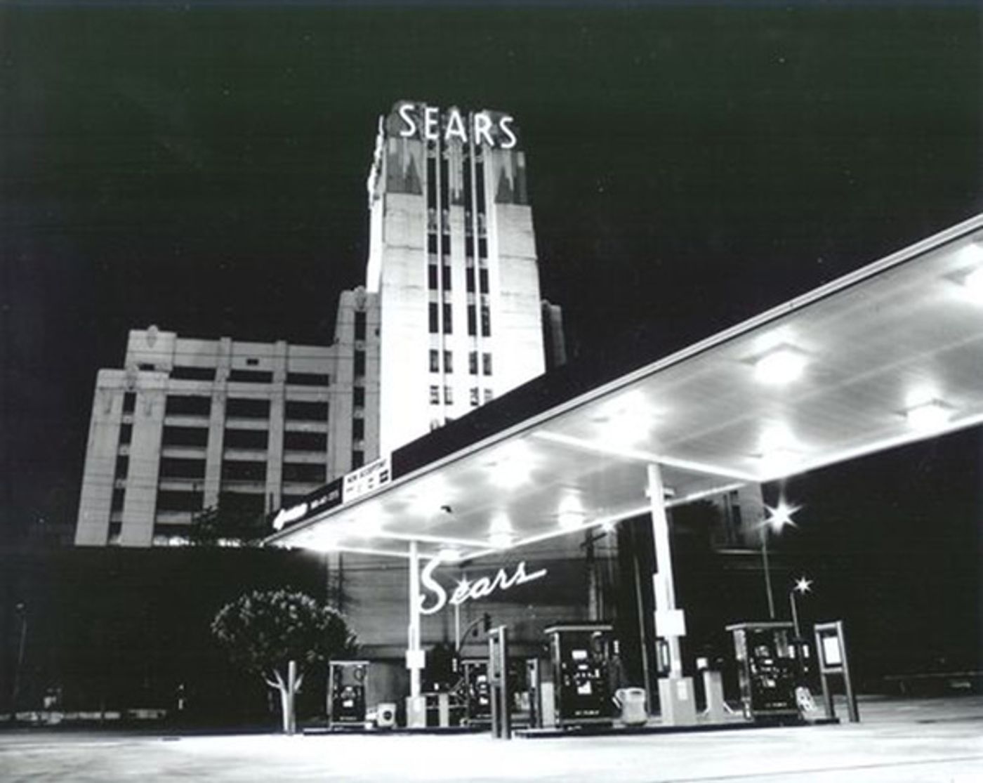 Photo Flash: First Look at Latino Theater Company's THE MOTHER OF HENRY Photo Flash: First Look at Latino Theater Company's THE MOTHER OF HENRY Image