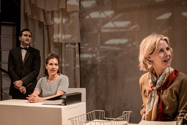 Gary Patent, Cheryl UmaÃ±a, Mary-Beth Manning Photo