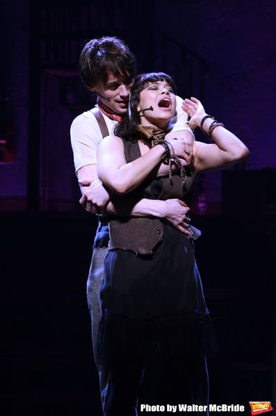 Reeve Carney and Eva Noblezada Photo