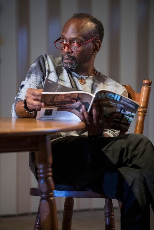 K. Todd Freeman (Dee) Photo