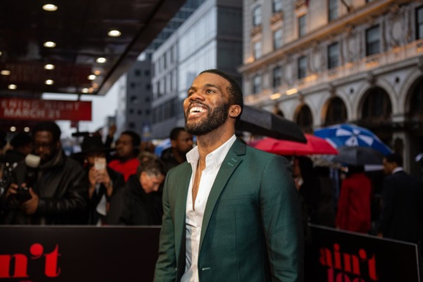 Photo Coverage: Mary Wilson, Berry Gordy & More Walk the Red Carpet at AIN'T TOO PROUD  Image