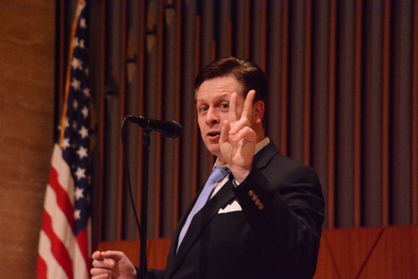 Photo Coverage: ANTHONY KEARNS Plays a Benefit Show for Julia's Butterfly Foundation  Image