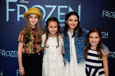 Mimi Ryder, Zoe Glick, Jenna Weir, and Leila Rose Gross Photo