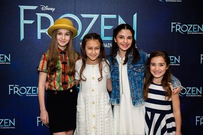 Mimi Ryder, Zoe Glick, Jenna Weir, and Leila Rose Gross Photo