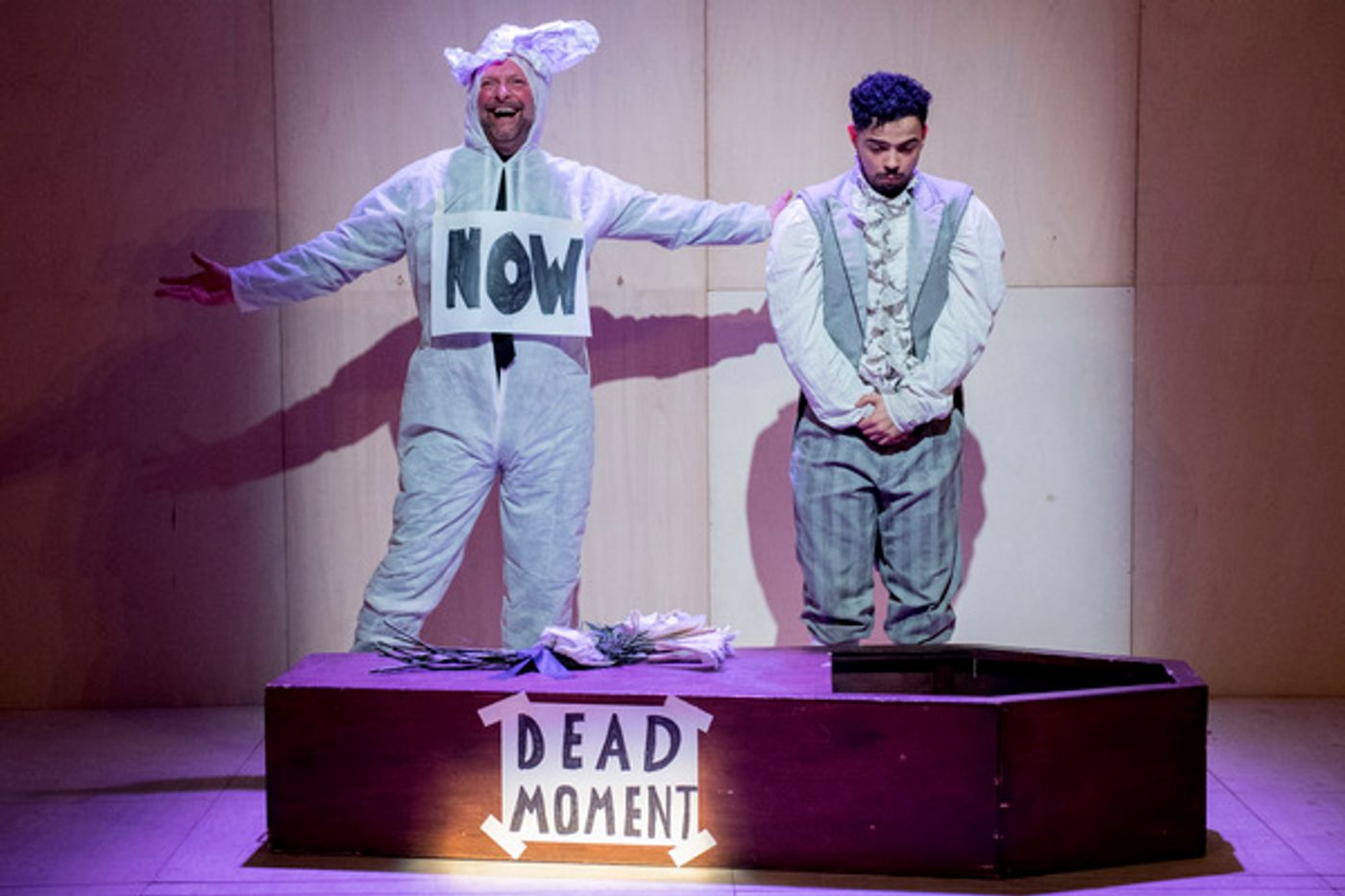Photo Flash: Unicorn Theatre Presents THE SHOW IN WHICH HOPEFULLY NOTHING HAPPENS  Image