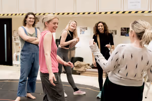 Jo Eaton-Kent, Anne-Marie Duff, Lizzy Connolly, Debbie Kurup and Josie Rourke @ BroadwayWorld Jo Eaton-Kent, Anne-Marie Duff, Lizzy Connolly, Debbie Kurup and Josie Rourke Photo