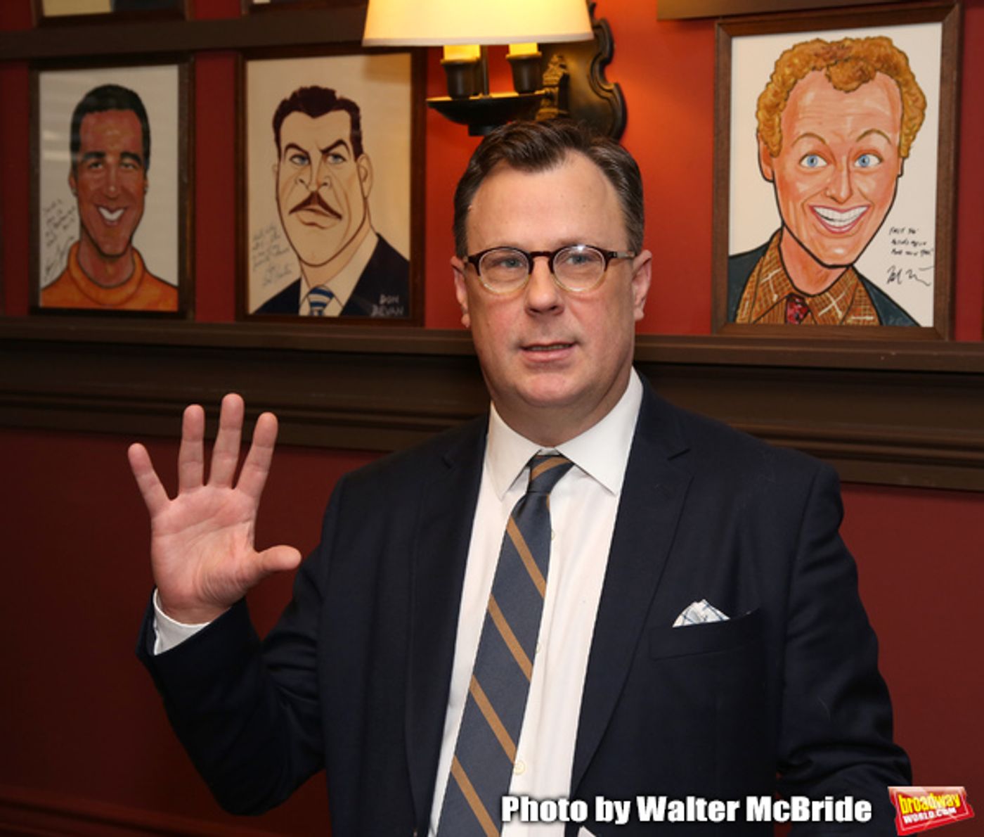 Photo Coverage: Sardi's Unveils Portrait of THE PROM Star Beth Leavel!  Image