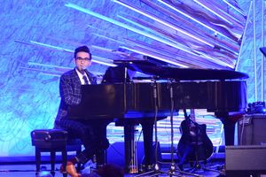 Joe Iconis @ BroadwayWorld Joe Iconis Photo