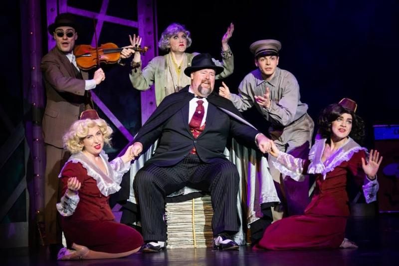 Review: THE PRODUCERS at The Argyle Theatre  Image