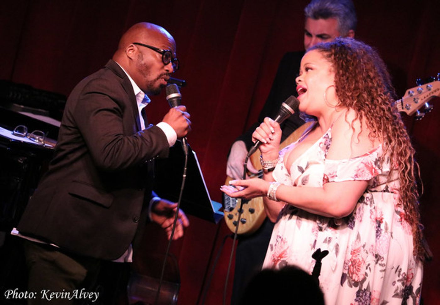 Photo Flash: Natalie Douglas Thrills at Birdland  Image