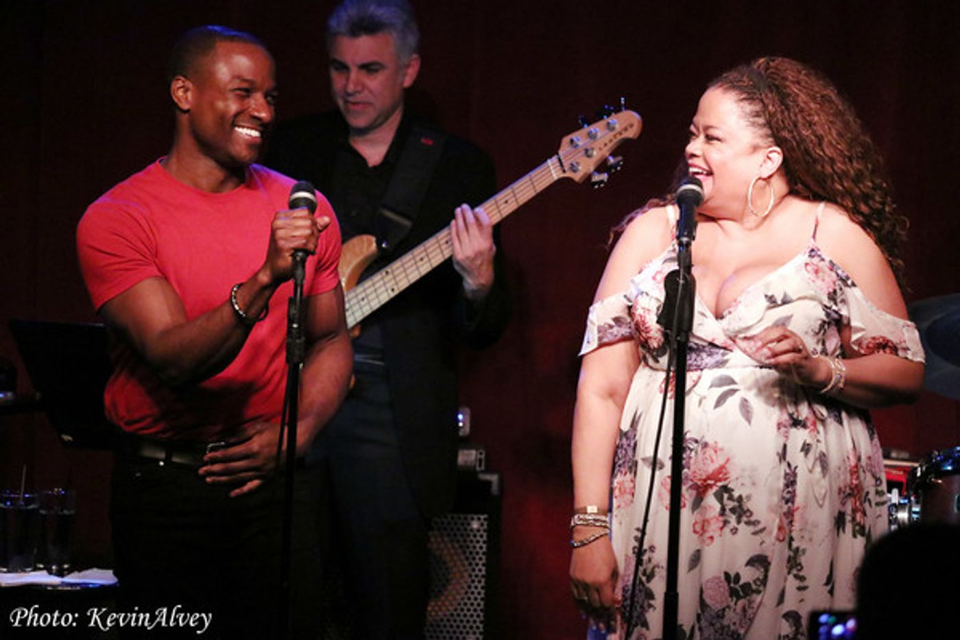 Photo Flash: Natalie Douglas Thrills at Birdland  Image