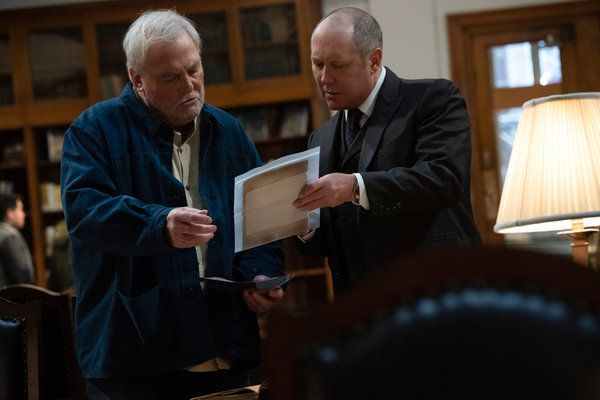 Stacy Keach as Robert Vesco, James Spader as Raymond 