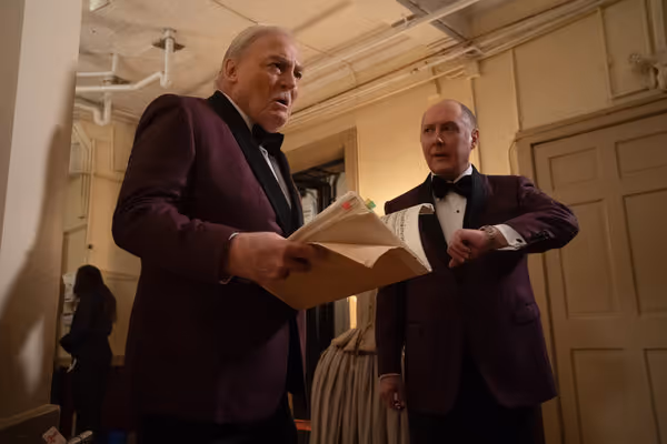 Stacy Keach as Robert Vesco, James Spader as Raymond 