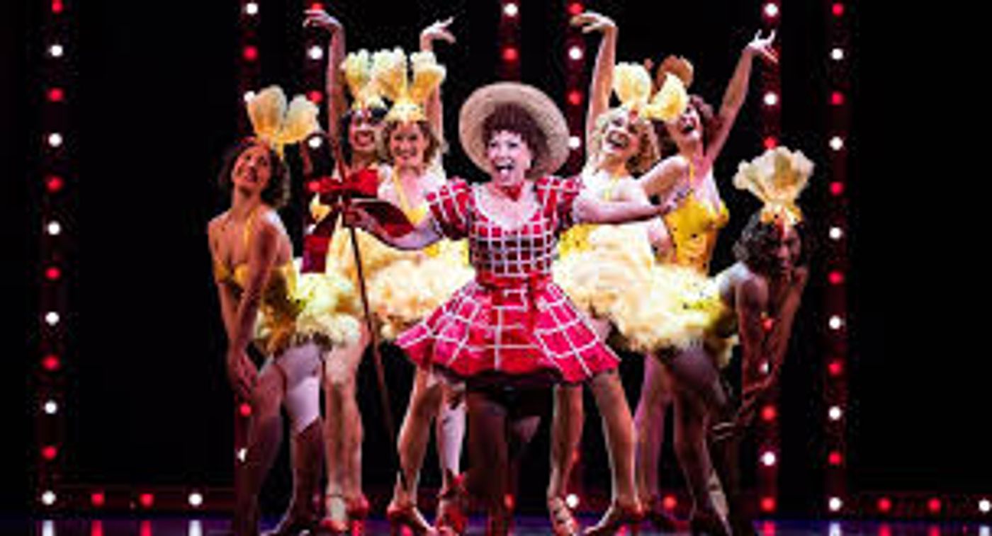 Review: GUYS AND DOLLS at Théâtre Marigny Review: GUYS AND DOLLS at Théâtre Marigny Image