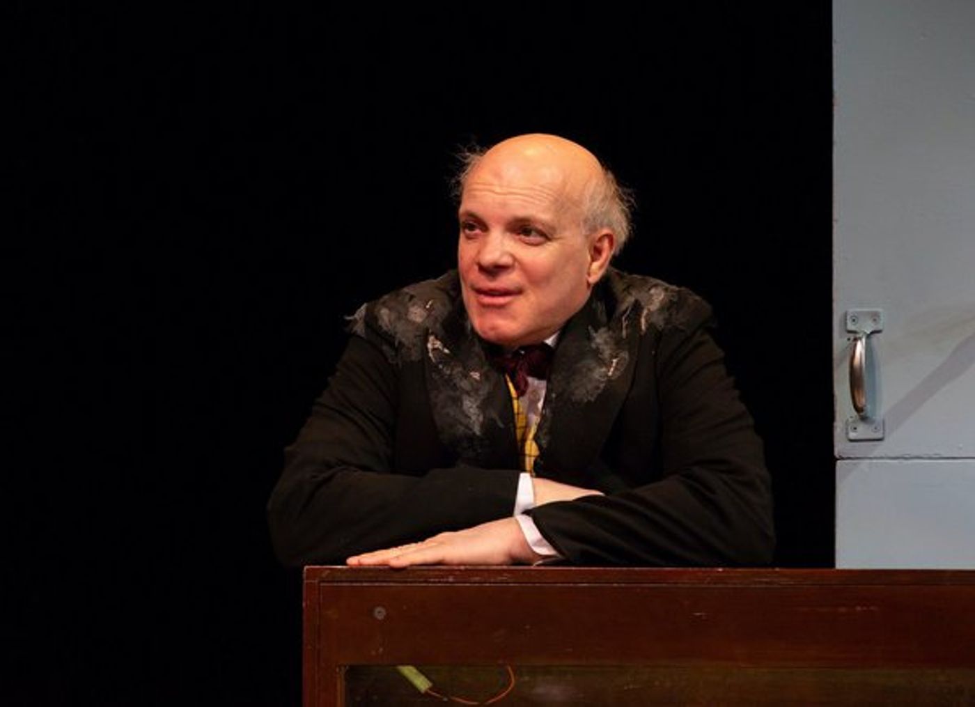 Photo Flash: Hartford Stage Amuses with PERFECT NONSENSE  Image