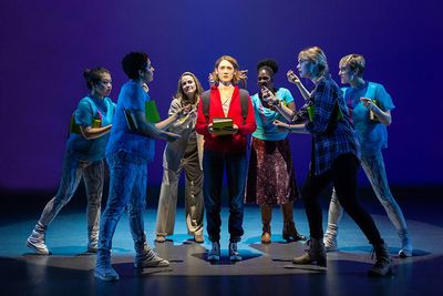 Sophie Hearn as Alice Carter (center) with the cast of  Life After Photo