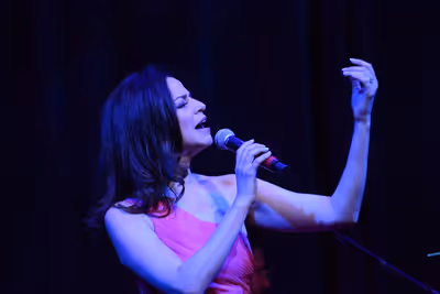 Mandy Gonzalez Photo