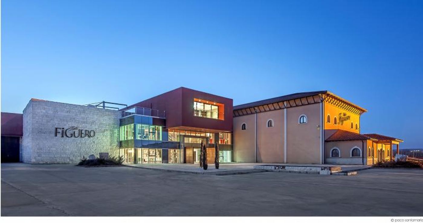 Photo Coverage: TINTO FIGUERO Wines from Spain Delight Wine Aficionados and Many More  Image