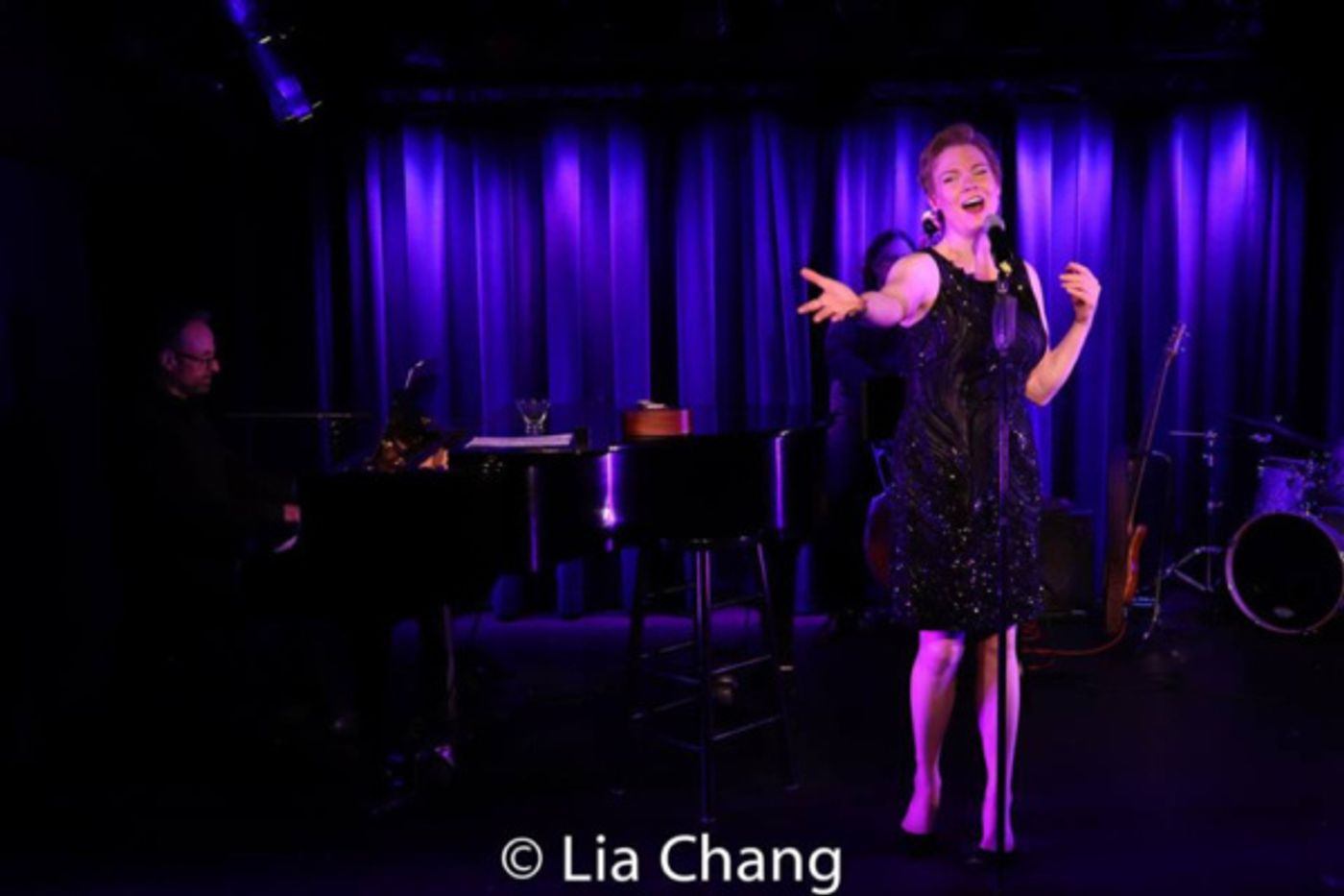 Photo Flash: AVENUE Q's Jennifer Barnhart Sparkles In Cabaret Debut At The Laurie Beechman  Image