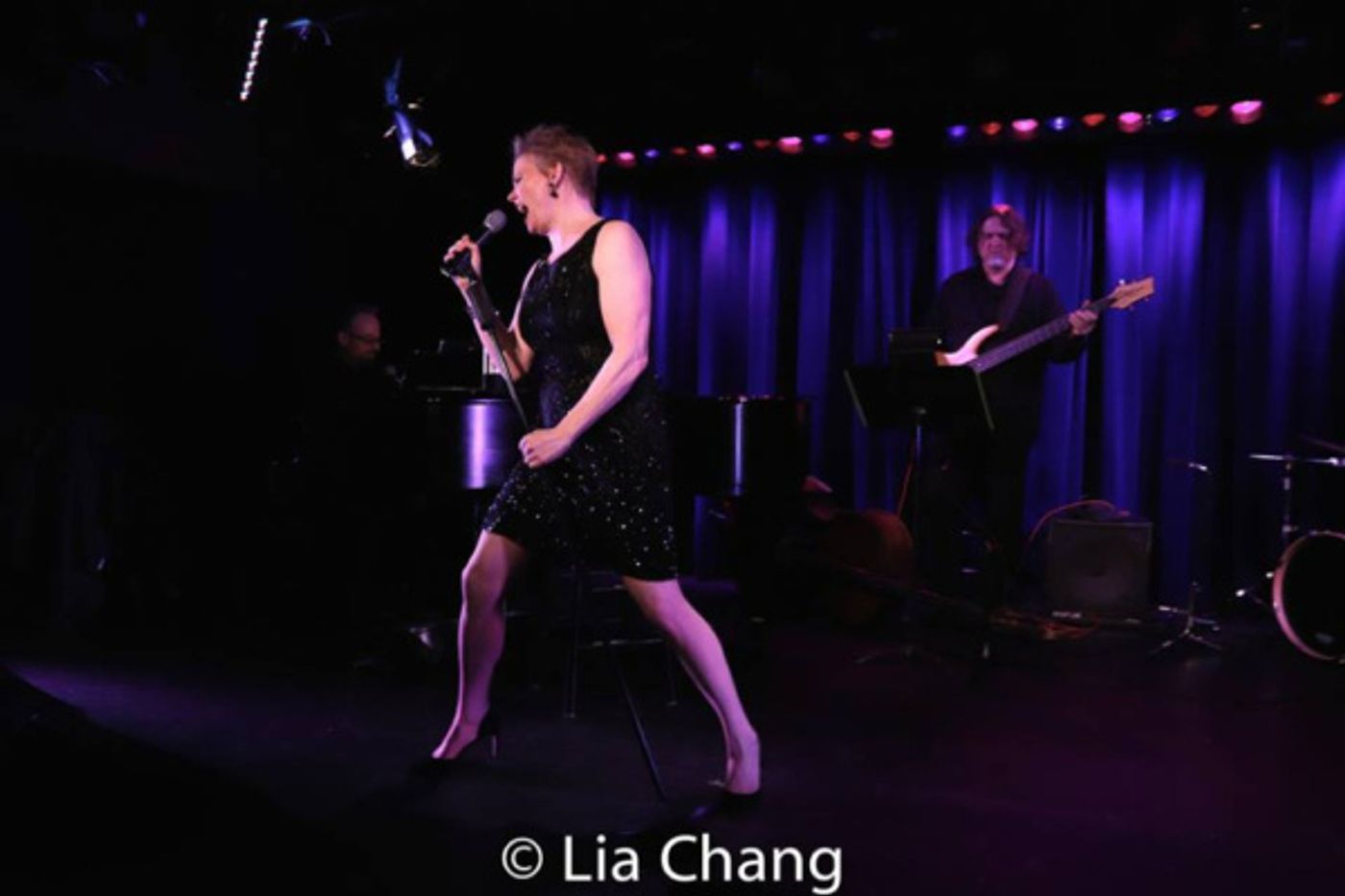 Photo Flash: AVENUE Q's Jennifer Barnhart Sparkles In Cabaret Debut At The Laurie Beechman  Image