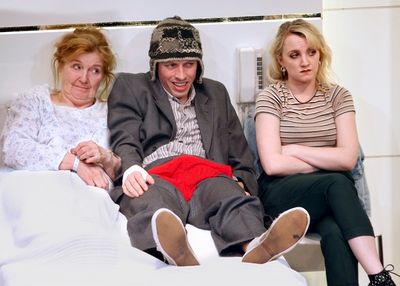 Anne Kent, Rowan Polonski & Evanna Lynch in Photo