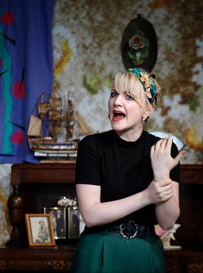 Evanna Lynch Photo