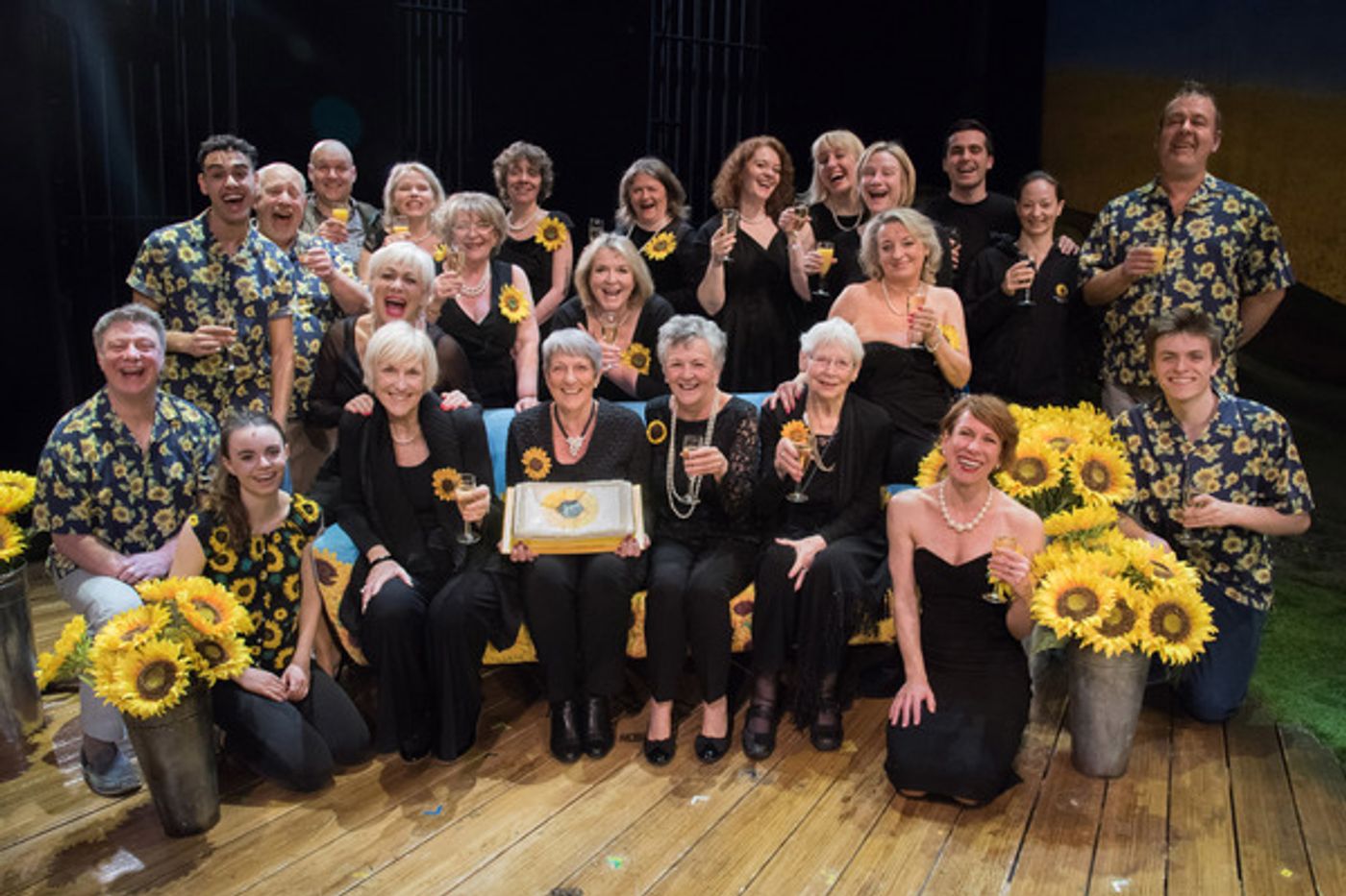 Photo Flash: Original Calendar Girls Celebrate 20th Anniversary at CALENDAR GIRLS THE MUSICAL  Image