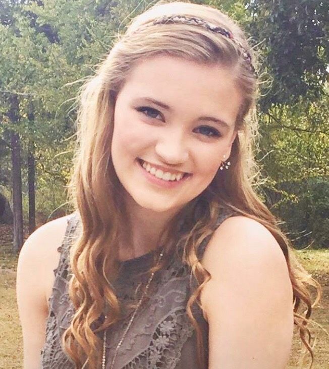 High School Drama: Lipscomb Academy's LINDSEY REYNOLDS and ANNA McRAE  Image