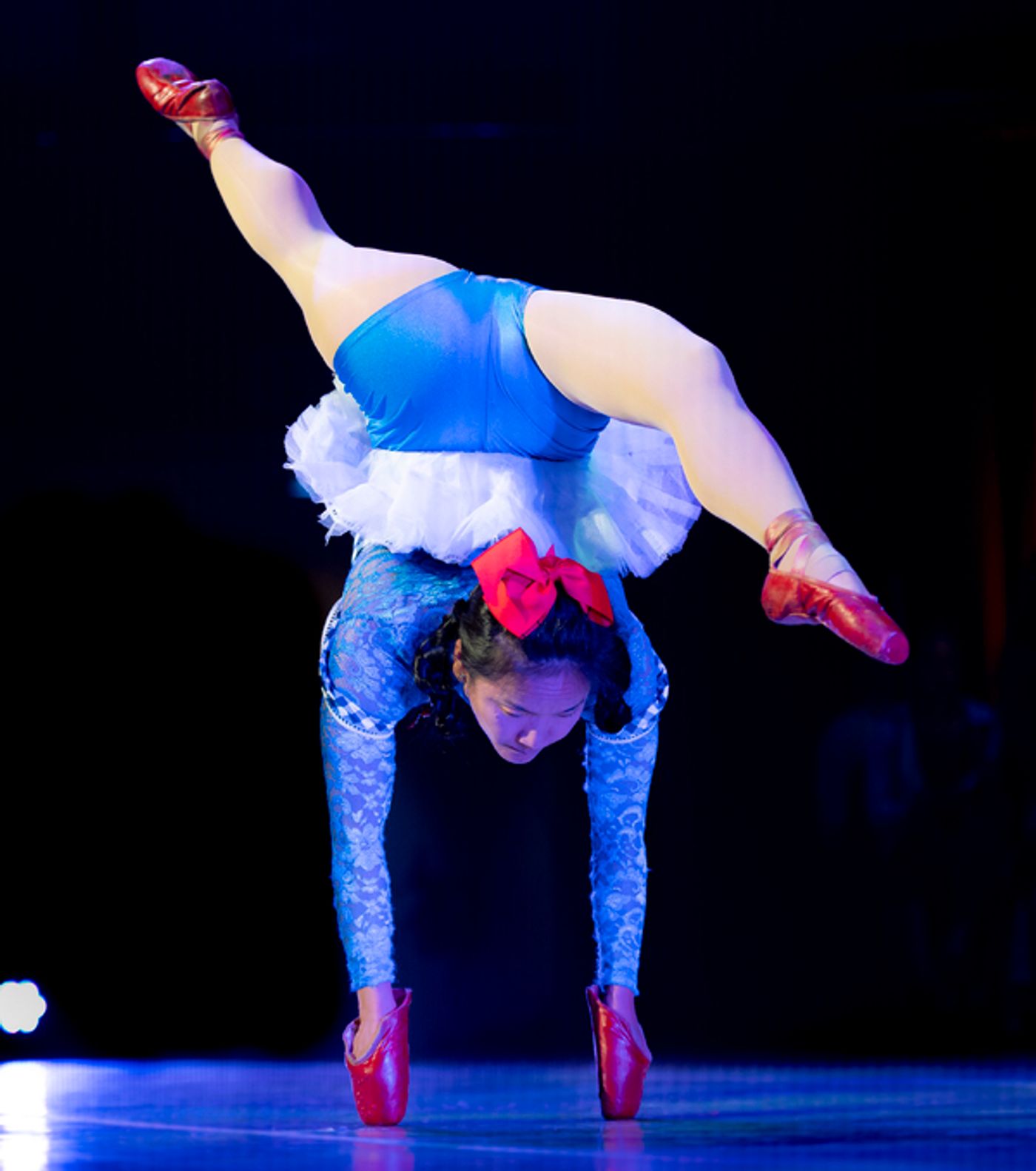 BWW Previews: CIRQUE GOES HOLLYWOOD at Meyerhoff Symphony Hall  Image