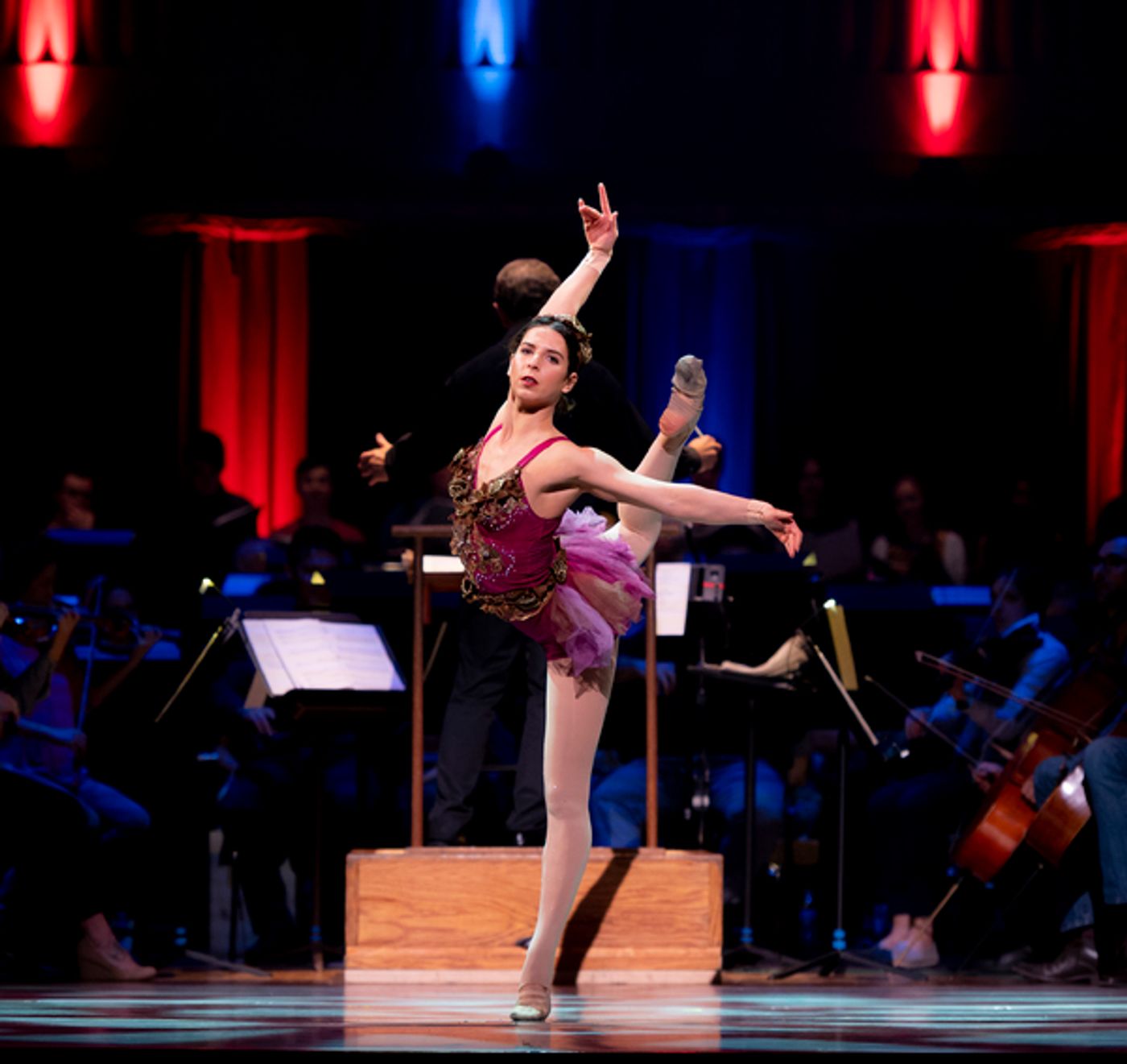 BWW Previews: CIRQUE GOES HOLLYWOOD at Meyerhoff Symphony Hall  Image