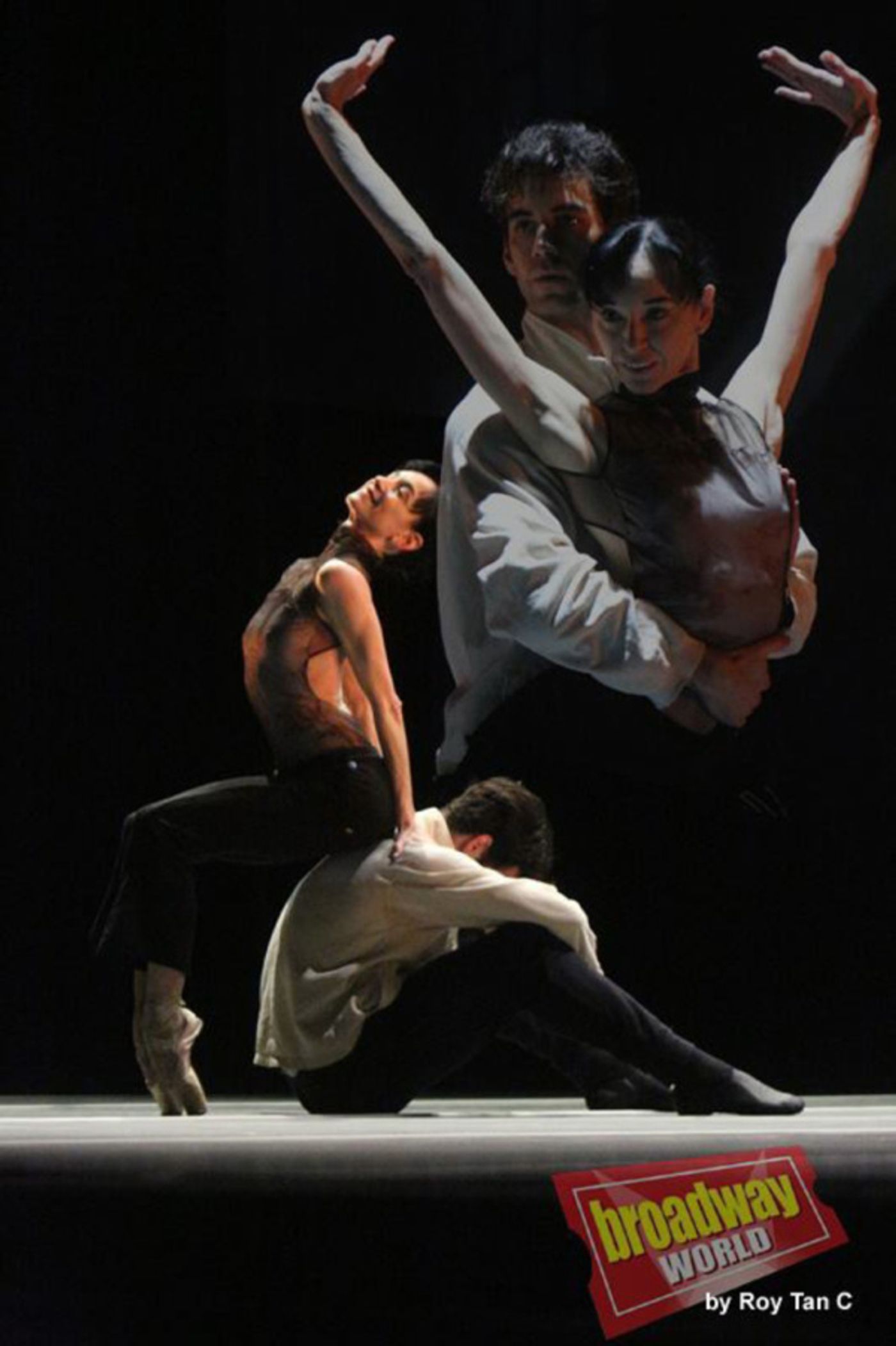 Photo Flash: First Look at the Russian Icon Ballet Gala At London Coliseum  Image