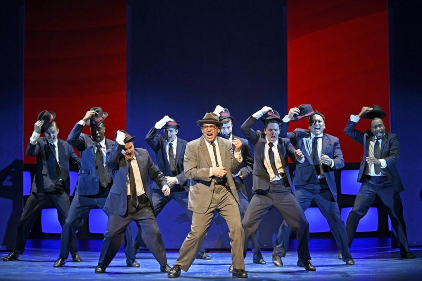 Review: Musical Theatre West Brings CATCH ME IF YOU CAN Musical to Long Beach  Image