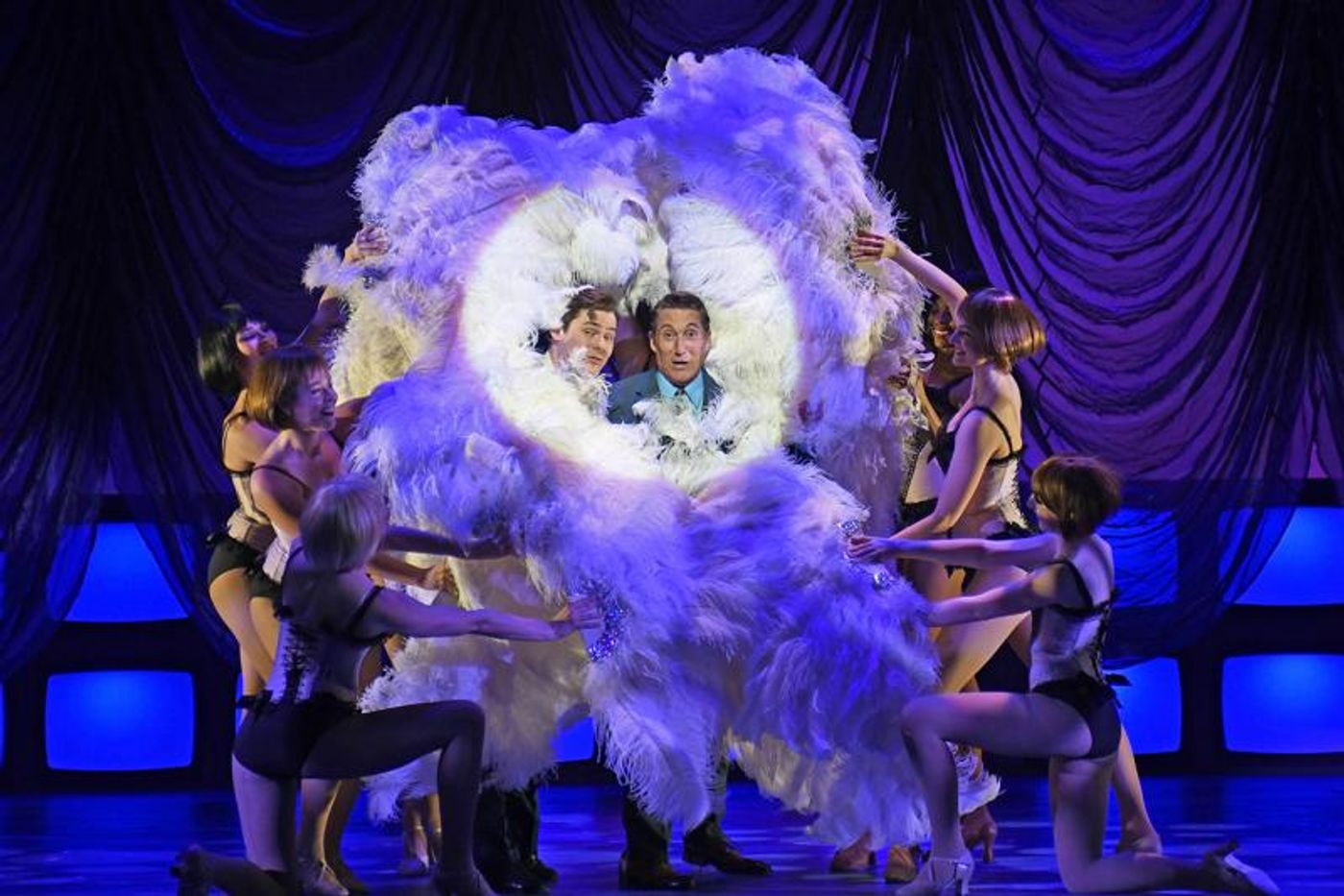 Review: Musical Theatre West Brings CATCH ME IF YOU CAN Musical to Long Beach  Image