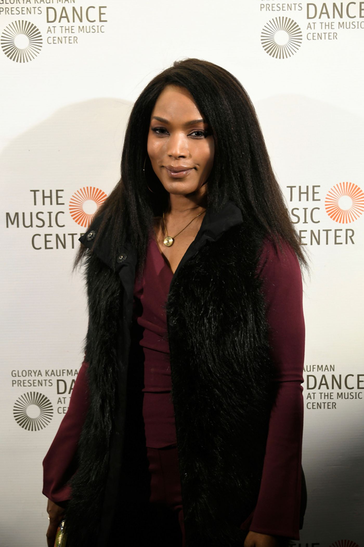 Photo Flash: Angela Bassett And Courtney B. Vance, Lisa Edelstein, Attend Opening Night Of Alvin Ailey  Image