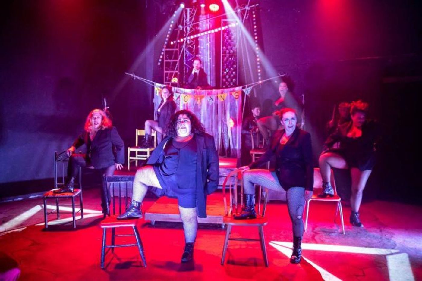 Review: LAST: AN EXTINCTION COMEDY slays at The VORTEX Review: LAST: AN EXTINCTION COMEDY slays at The VORTEX Image