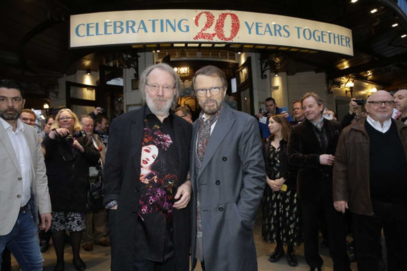Photo Flash: MAMMA MIA! Celebrates 20 Years in London  Image