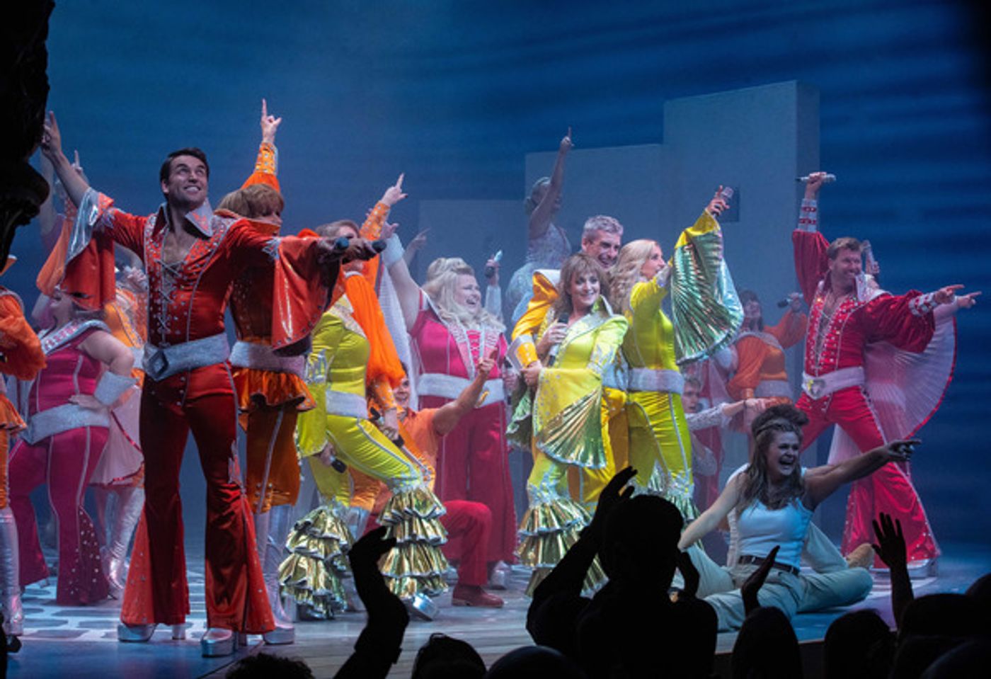 Photo Flash: MAMMA MIA! Celebrates 20 Years in London  Image