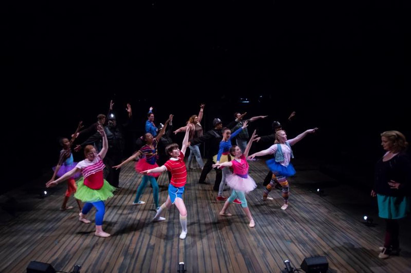 Review: EXTRAORDINARY PERFORMANCES ABOUND IN BILLY ELLIOT AT SPINNING TREE THEATRE  Image