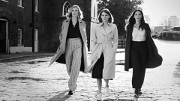 Joely Richardson, Emma Greenwell and Olivia Munn  Photo