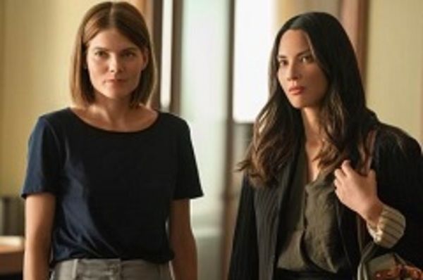 Emma Greenwell and Olivia Munn  Photo