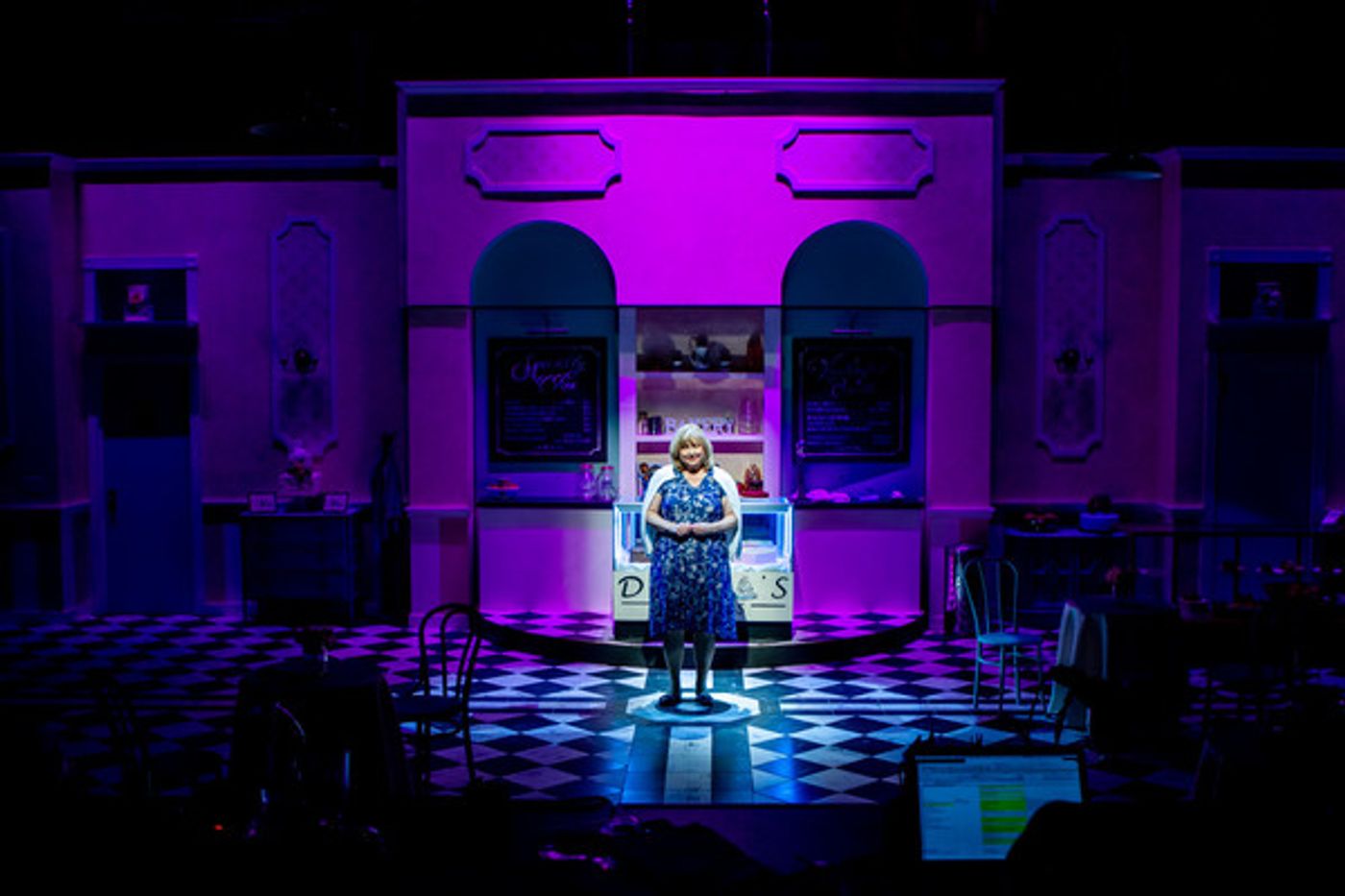 Photo Coverage: First Look at Cape Fear Regional Theatre's THE CAKE; Show Runs Now Thru Apr. 24  Image