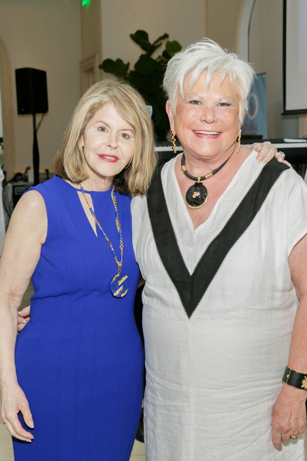 Jean Sharf, Roe Green at 