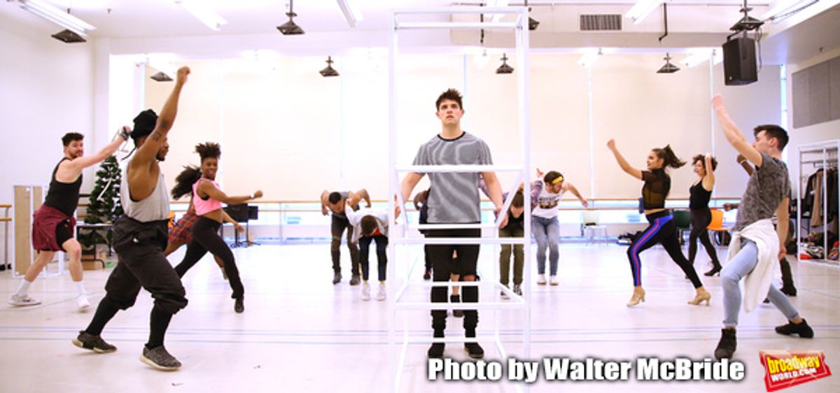 Casey Cott and cast  at 