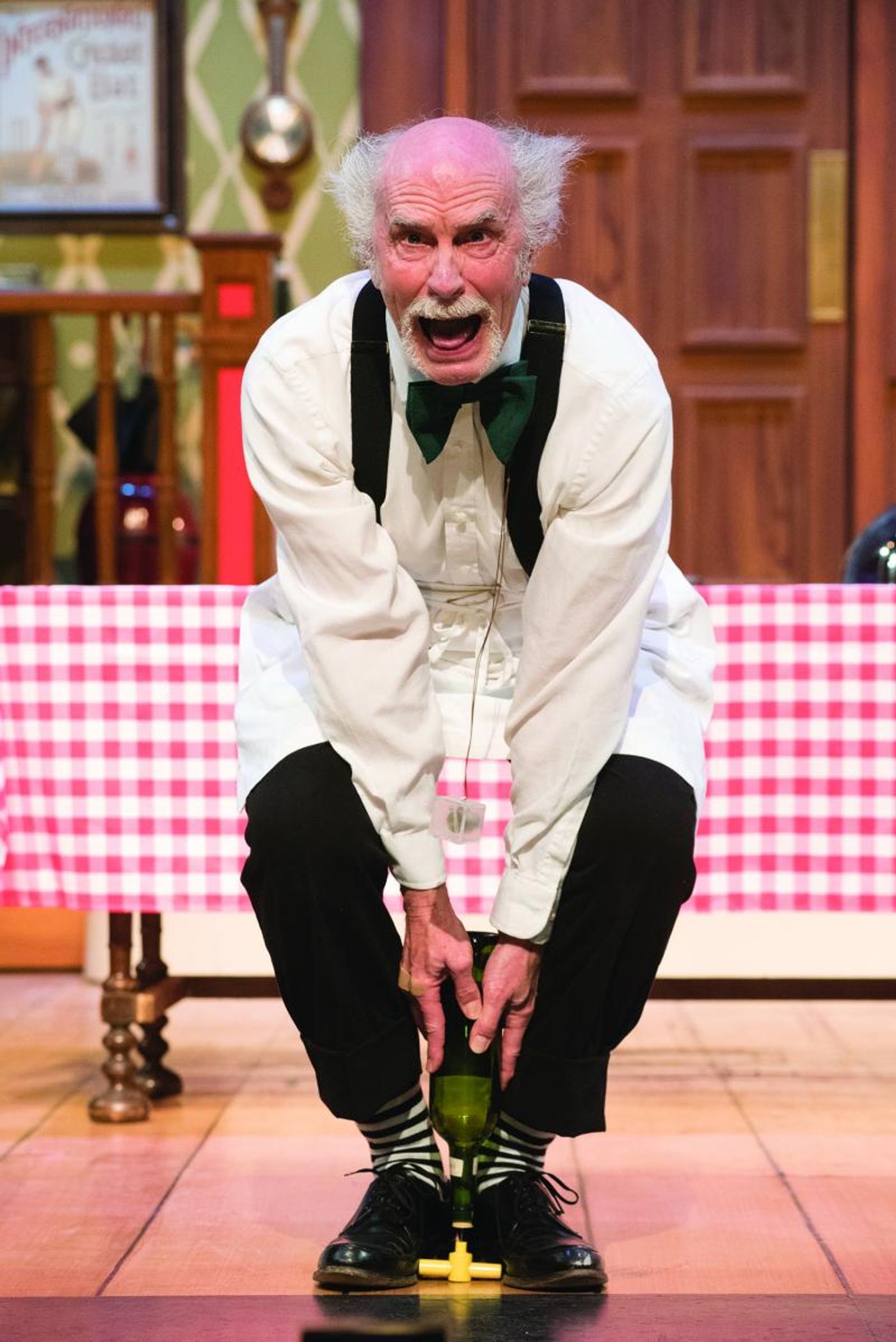 Review: You May Die at ONE MAN, TWO GUVNORS at Omaha Community Playhouse  Image