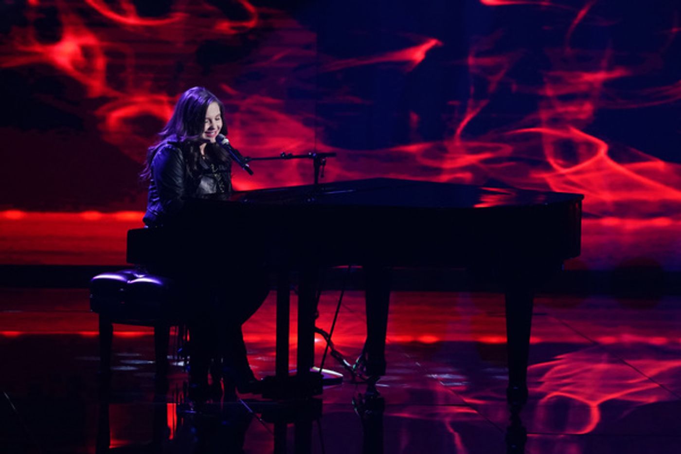 Photo Coverage: The Top 14 Performed on AMERICAN IDOL  Image