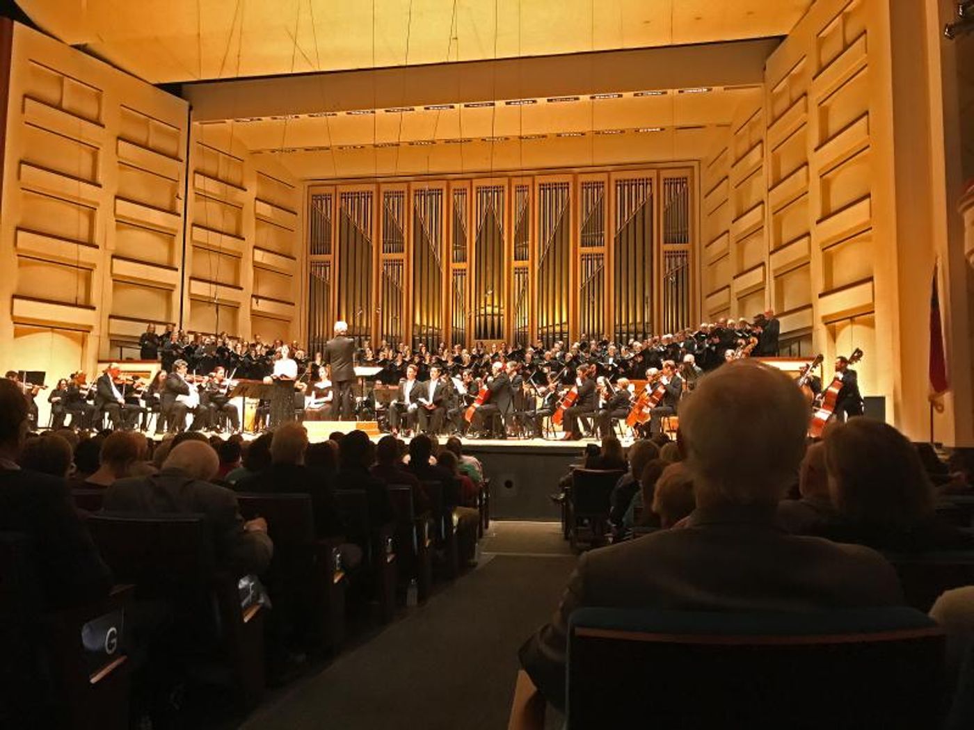 Review: MOZART REQUIEM Clashes With Sunny Salieri Symphony  Image